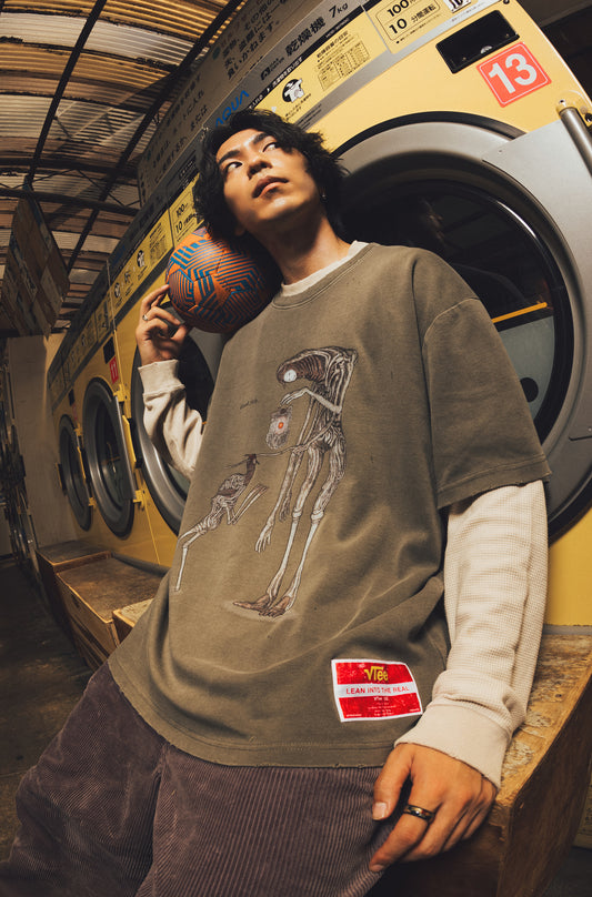 DIVINE NEGOTIATION TEE GRAY