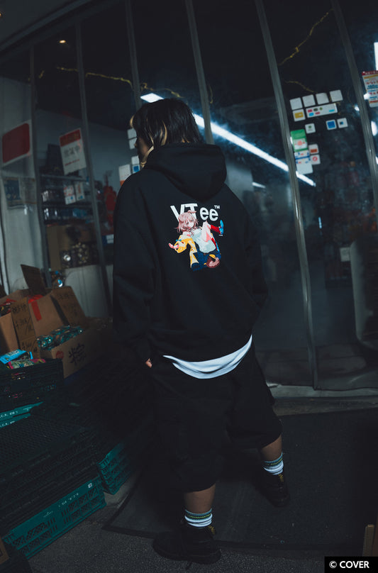 【予約】VTee x Inugami Korone PULLOVER HOODIE BLACK