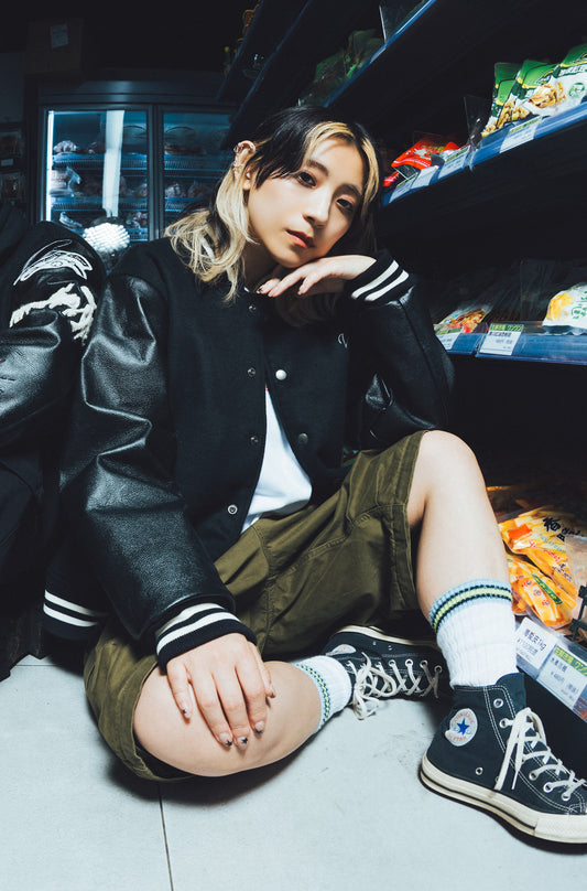 VTee VARSITY JACKET BLACK