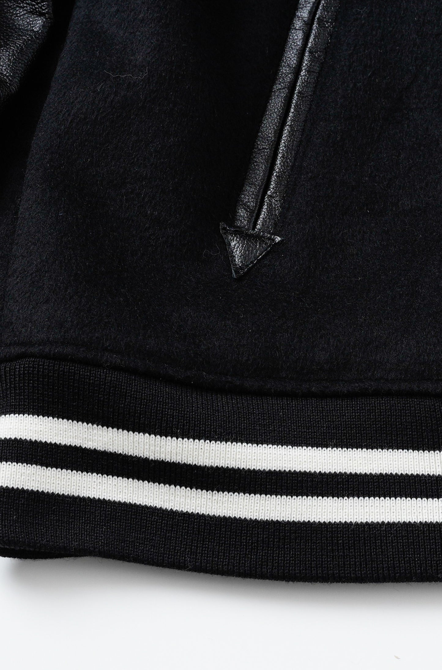 VTee VARSITY JACKET BLACK