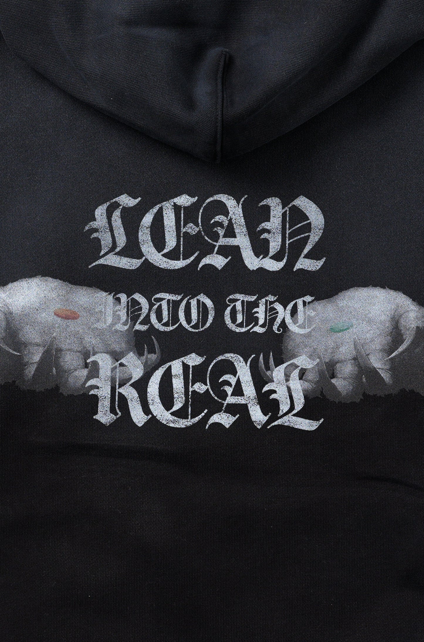 【予約】”LEAN INTO THE REAL” PULLOVER HOODIE BLACK
